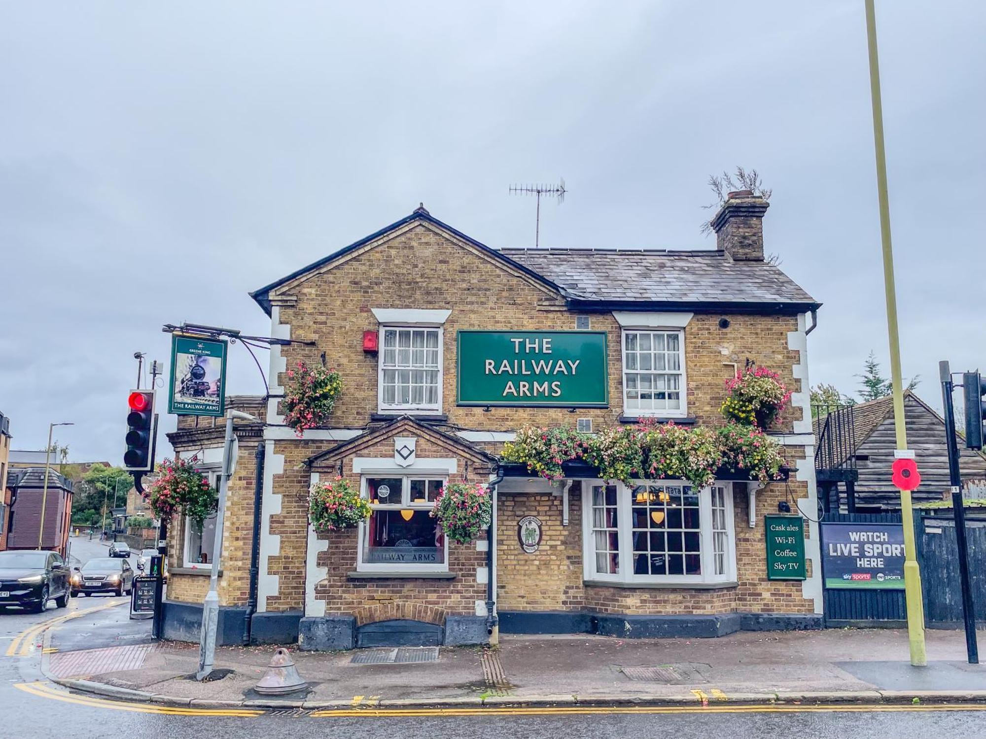 Ideal Family & Business Stay! 2 Min To Station, 10 Min To Harry Potter, 30 Min To London Euston & Free Parking! Watford  Extérieur photo